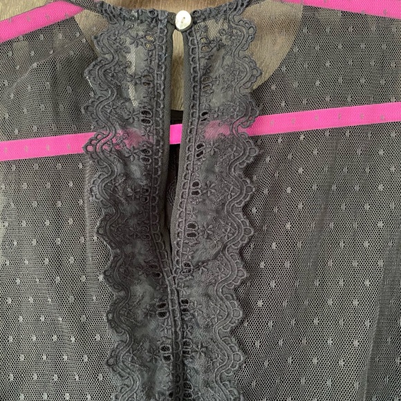 Black sleeveless lace top - Picture 4 of 5
